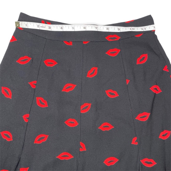 Kate Spade Lips Kisses Printed Skirt Sz 00 - Picture 8 of 9
